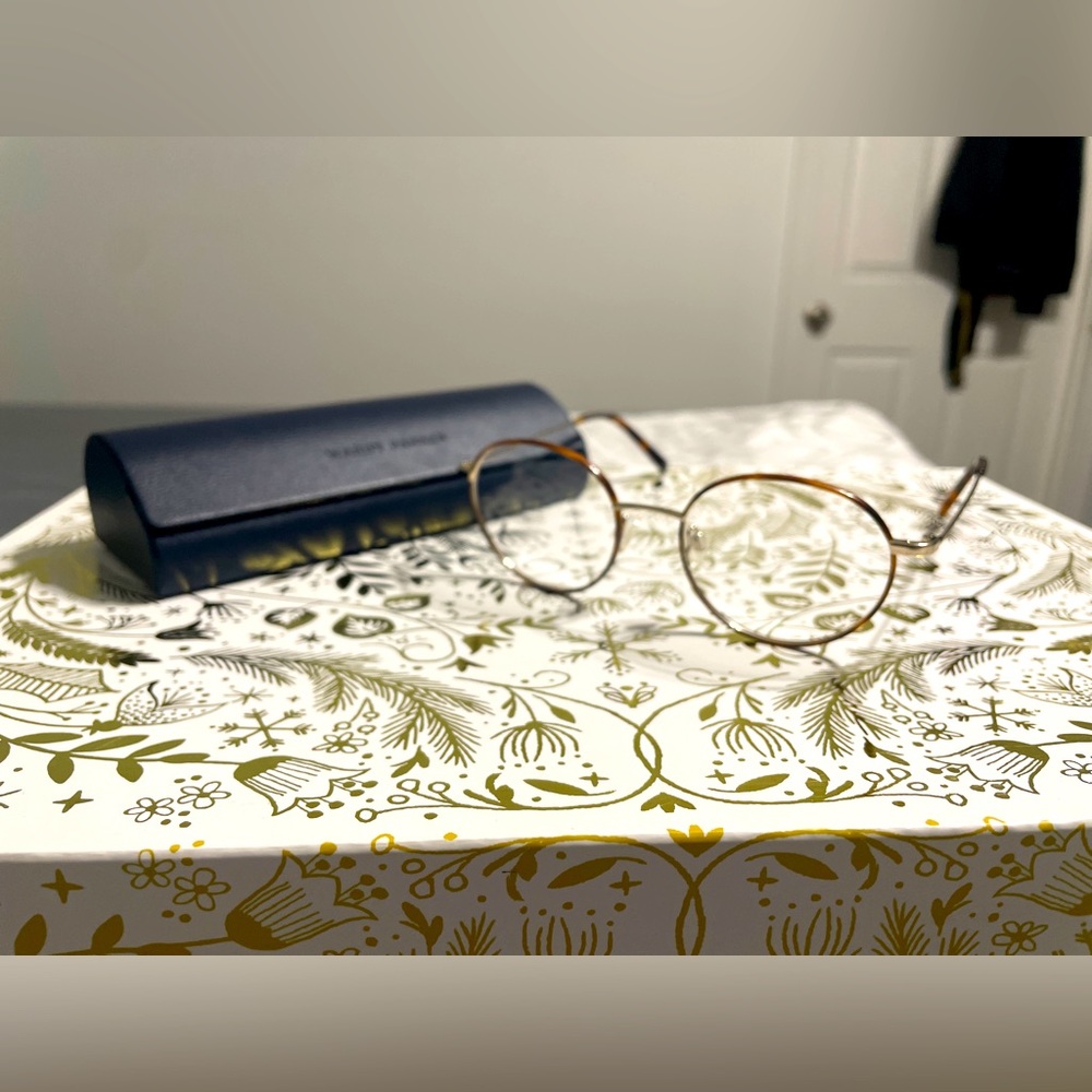 warby parker frames, with carrier case. duncan 9225 50-18-140